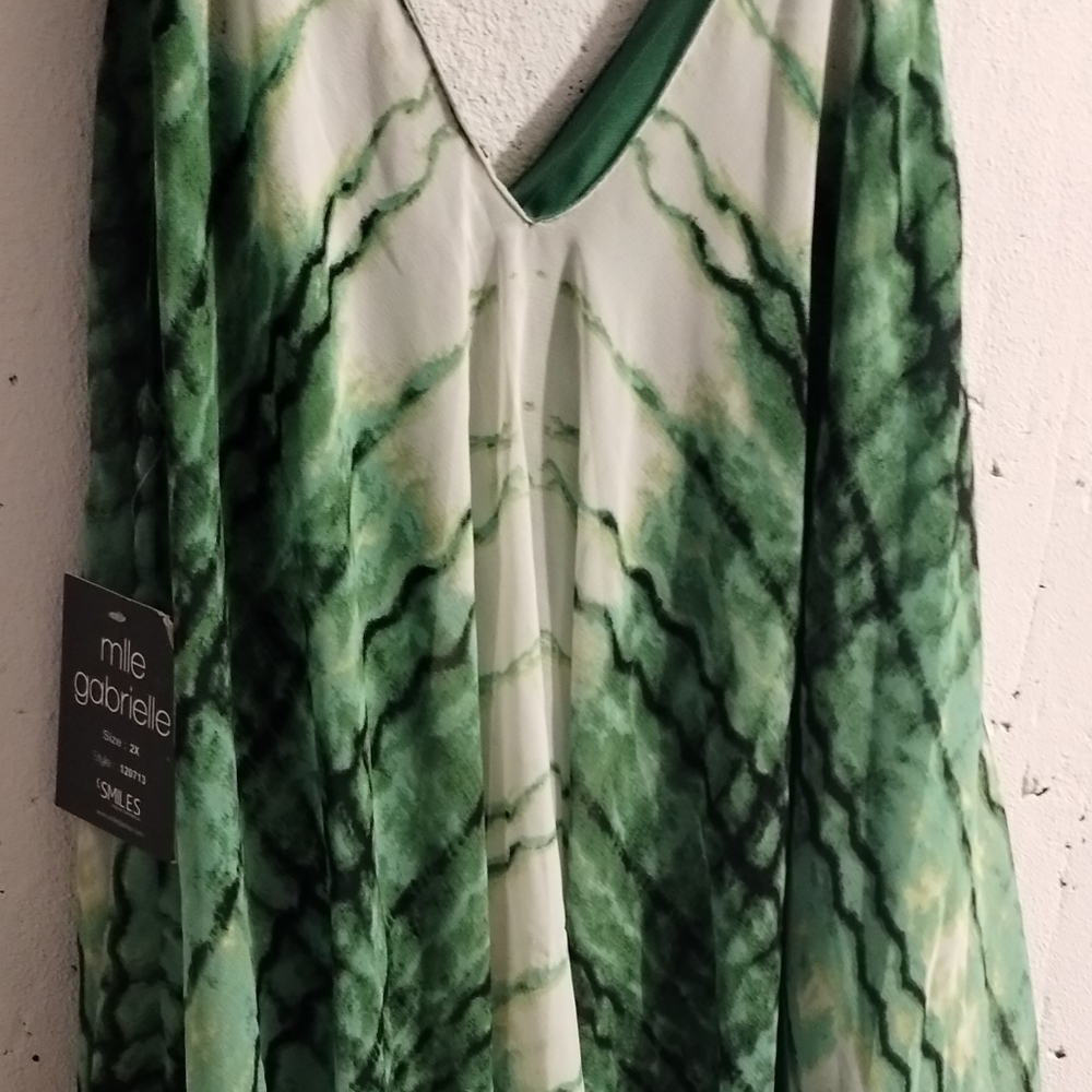 Mille Gabriel long green glowing dress